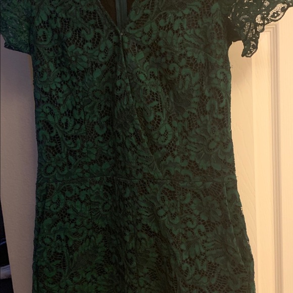 Chelsea28 lace Romper - Picture 2 of 5